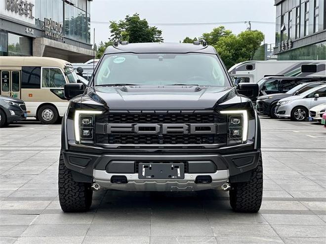 版旅居车VS商务车都没有年限怎么选澳门新葡京app福特F-150猛禽(图2) 版旅居车VS商务车都没有年限怎么选澳门新葡京app福特F-150猛禽(图2)